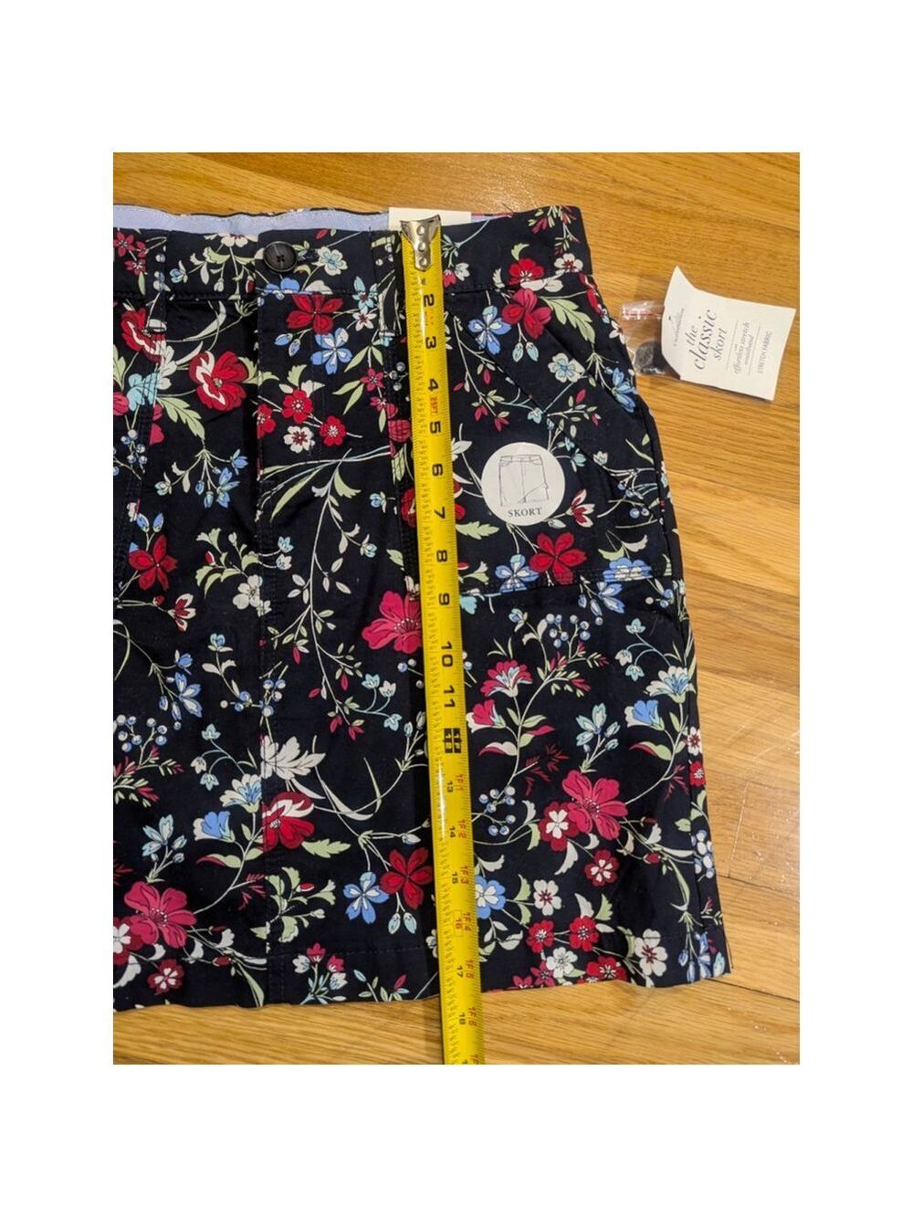 Croft & Barrow Black Floral Skort Mid Rise Size 6 - Picture 10 of 13
